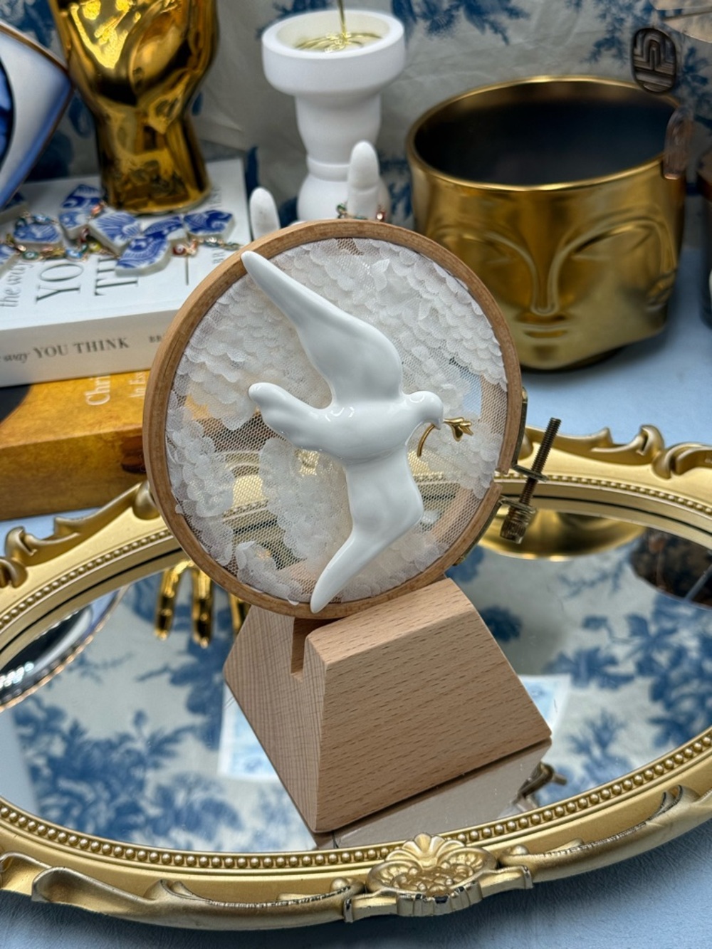 🆕 SCHIAPARELLI for Museum Gift Shop 🧿 NWOT White Dove Bird of Peace Brooch - Picture 16 of 16
